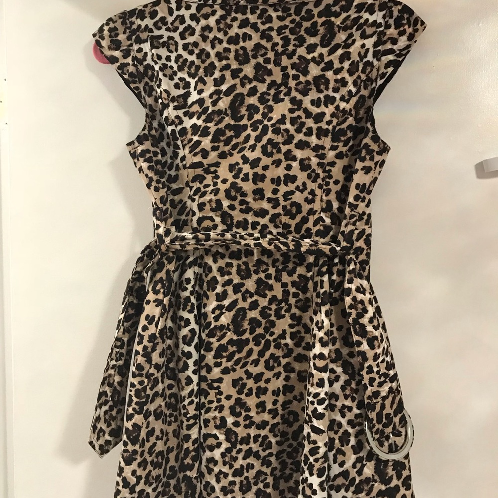 Dress - Picture 4 of 4